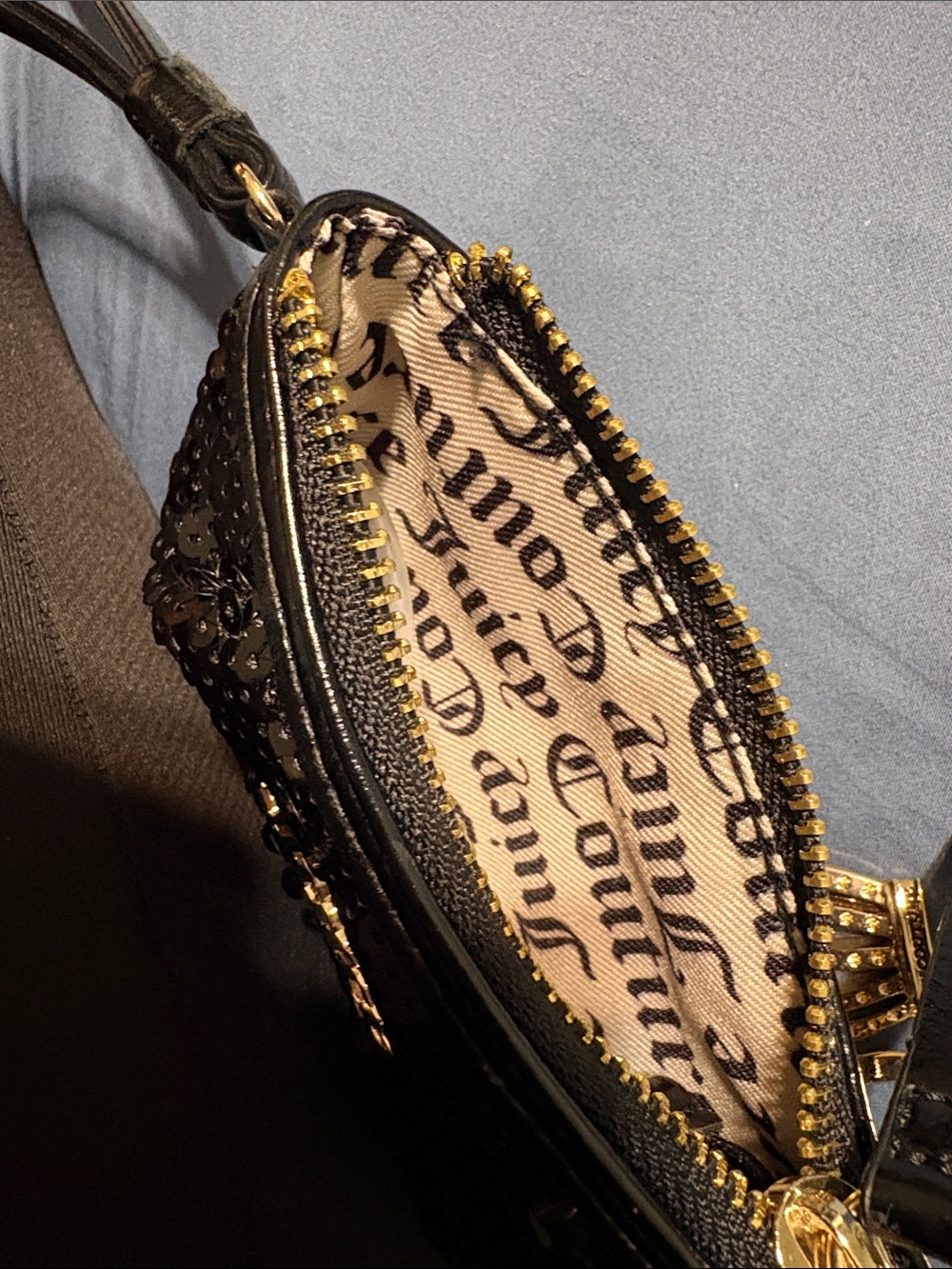Juicy Couture Black Sequin Wristlet Pouch with Logo purse charm. - Picture 3 of 7